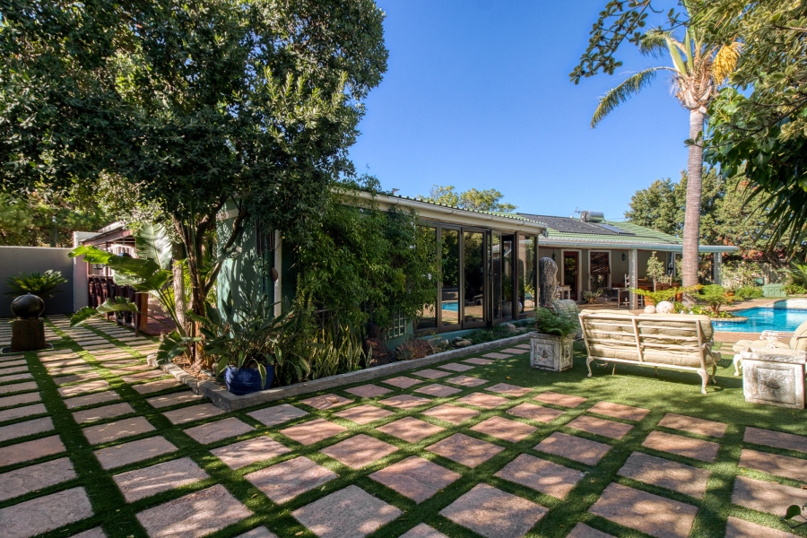 4 Bedroom Property for Sale in Strand South Western Cape